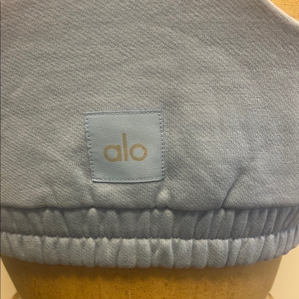 Alo Yoga Baby Blue Racerback Scoop Neck Sweatshirt Bra S Like New - Picture 3 of 5